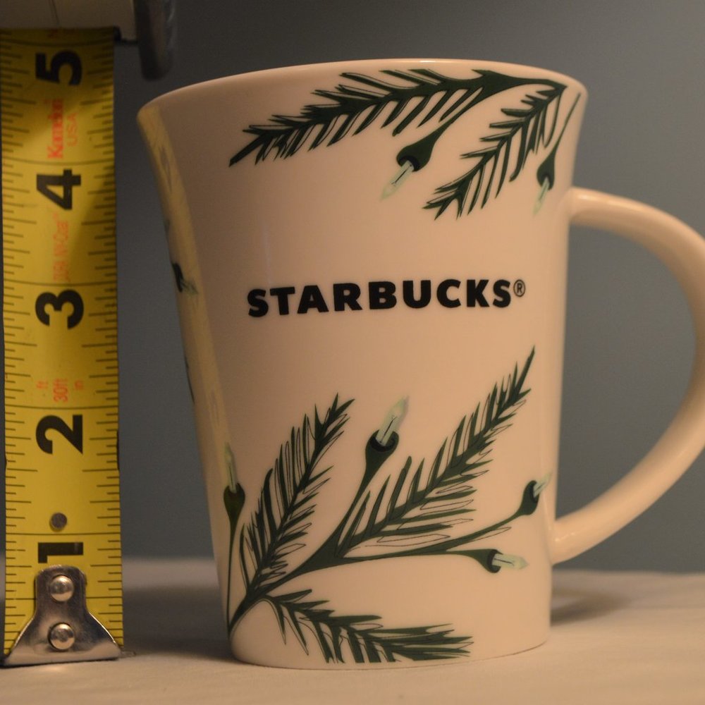 Starbucks 2020 Christmas holiday 10oz mug like new